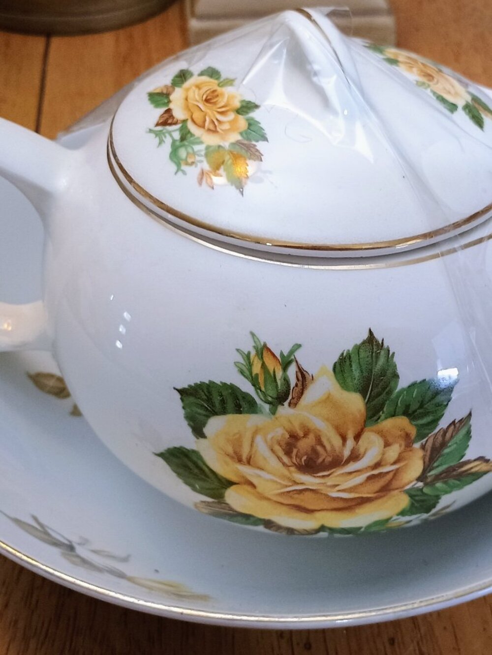 Vintage teapot and matching bowl